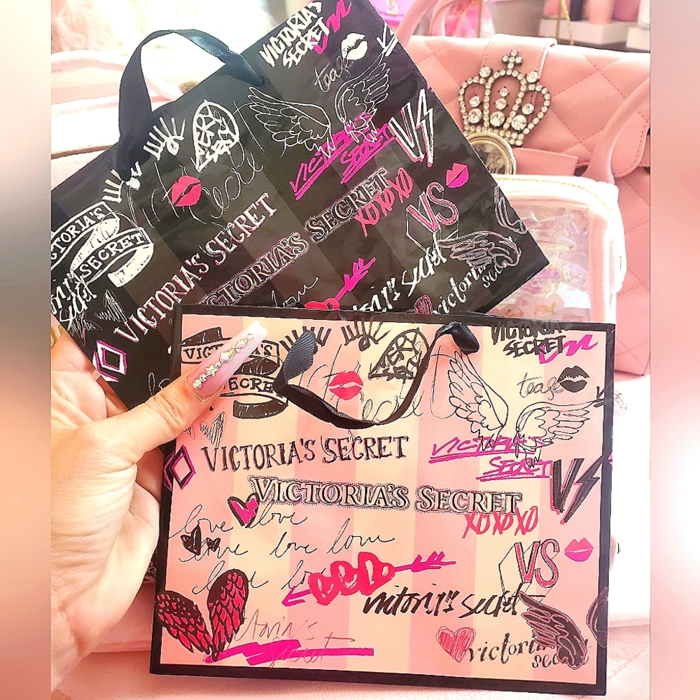Victoria's Secret's Panty Pop Bundle - Picture 4 of 5
